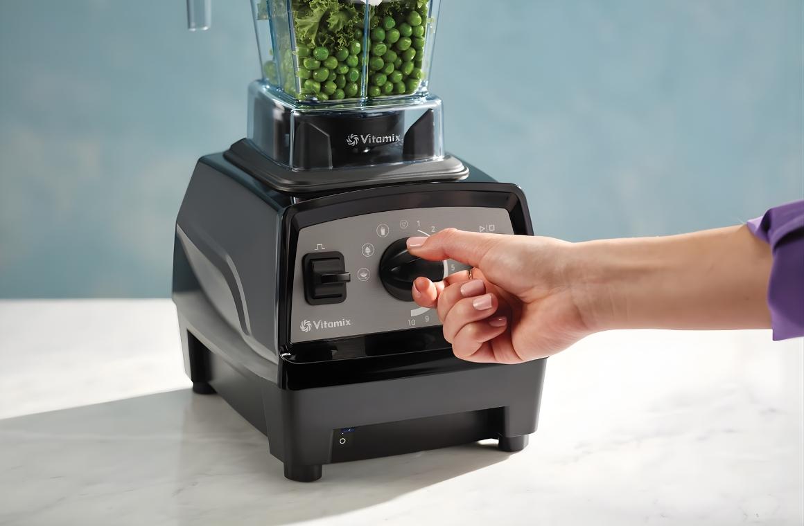 Mit dem Vitamix E510 eine Erbsencreme zubereiten